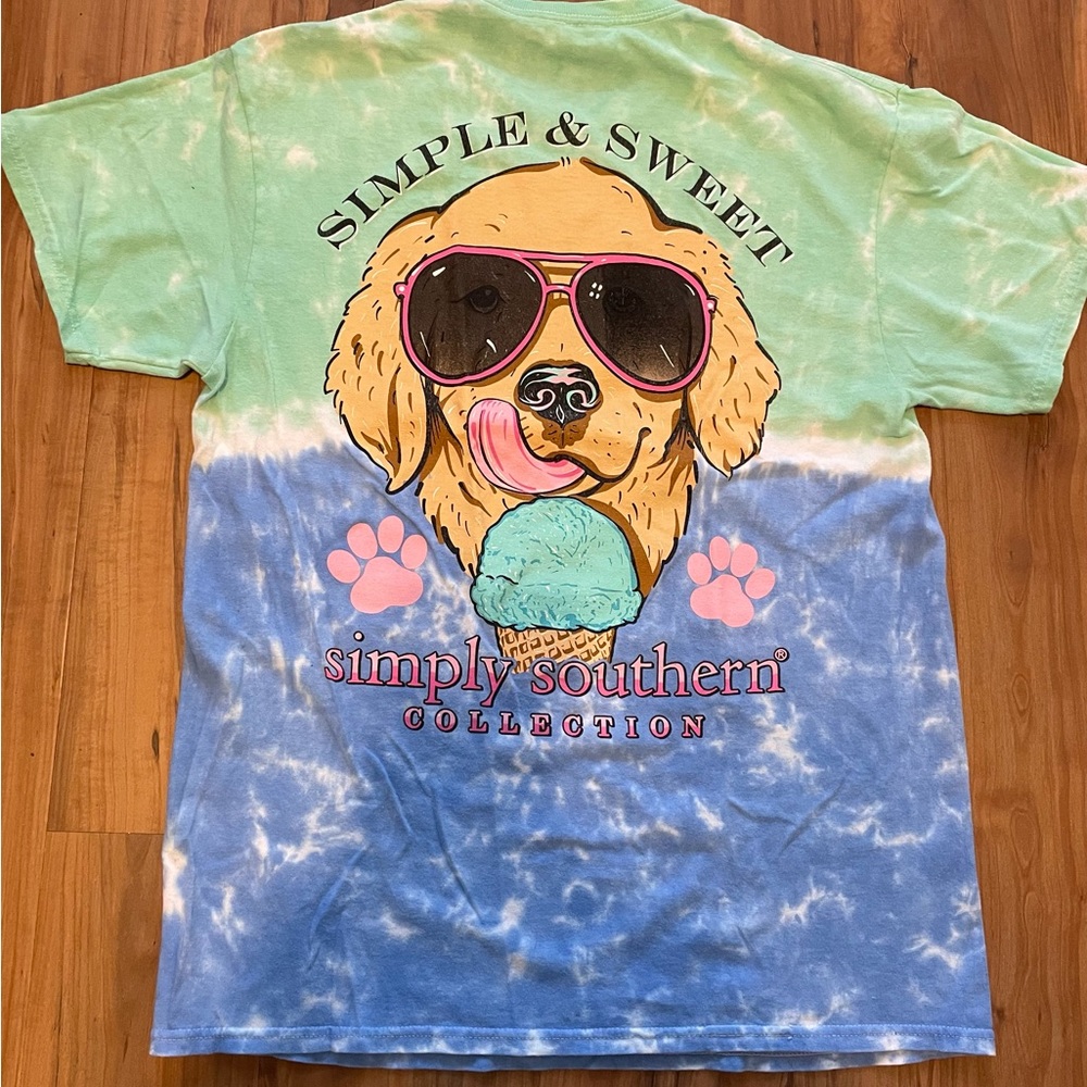 Simply Southern t-shirt: Simple & Sweet Size M